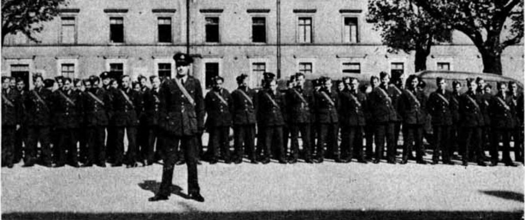 The last-ever full parade of the Early Birds, published in the RSGB Bulletin, February 1941